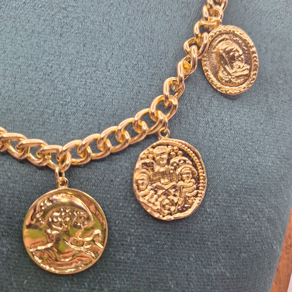 Gold Coin Charm Necklace Chunky Chain Vintage Style NWT - Picture 4 of 6